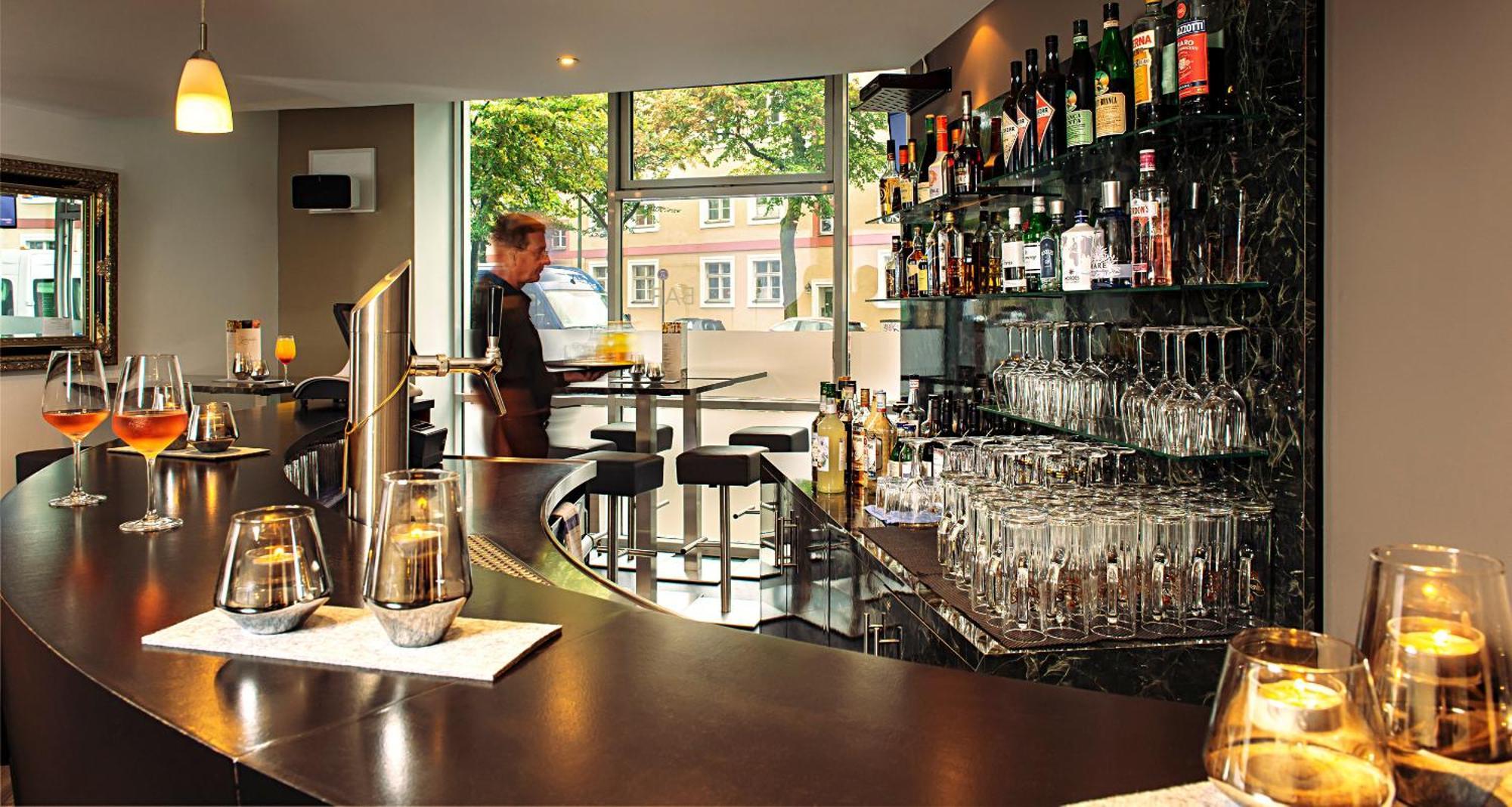 Victor's Residenz-Hotel Berlin Tegel Buitenkant foto